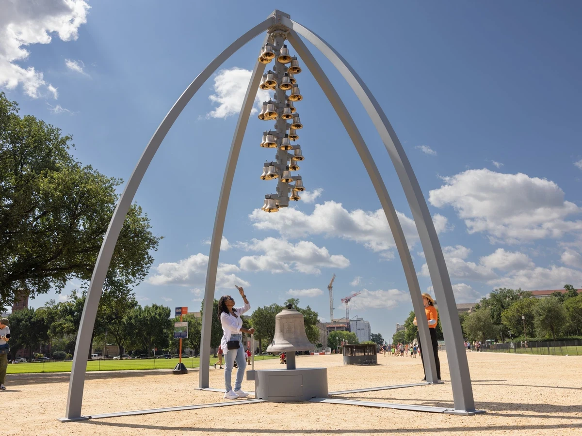 Paul Ramírez Jonas, Let Freedom Ring, 2022, Washington, DC. The Association for Public Art is installing the public artwork in Independence National Historical Park. Photo courtesy of the Association for Public Art.