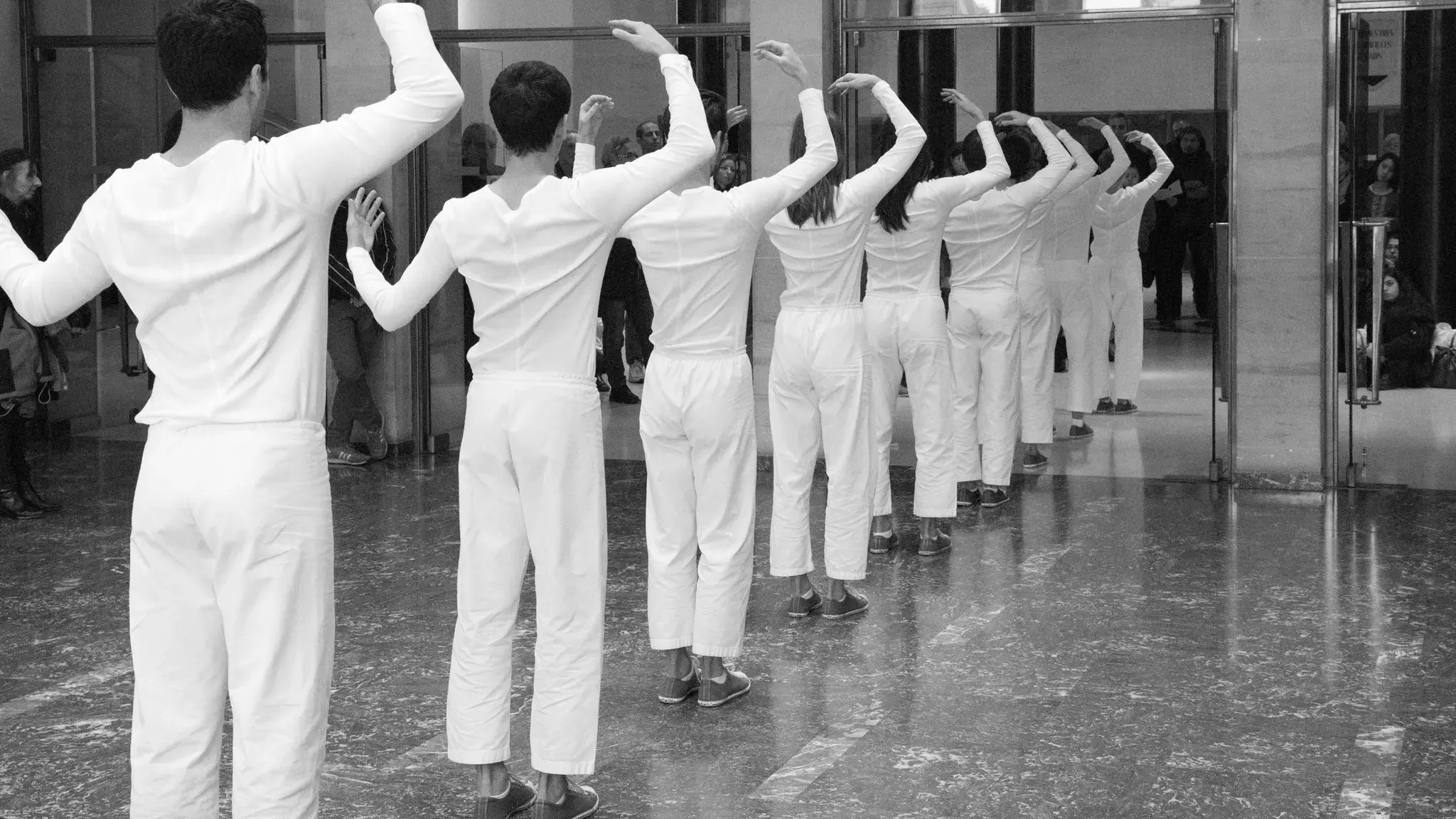 Figure 8, performed by the Trisha Brown Dance Company. Photo &copy; Thibault Gregoire, 2013.