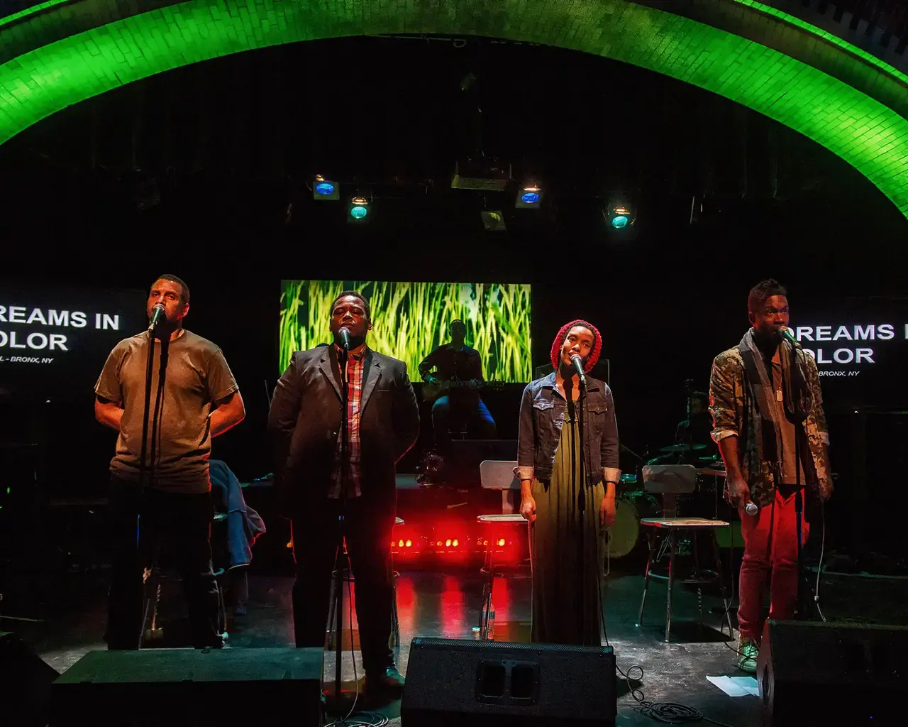 Holding It Down, Harlem Stage. Photo by Mark Millman Photography. Courtesy of Kimmel Center, Inc.