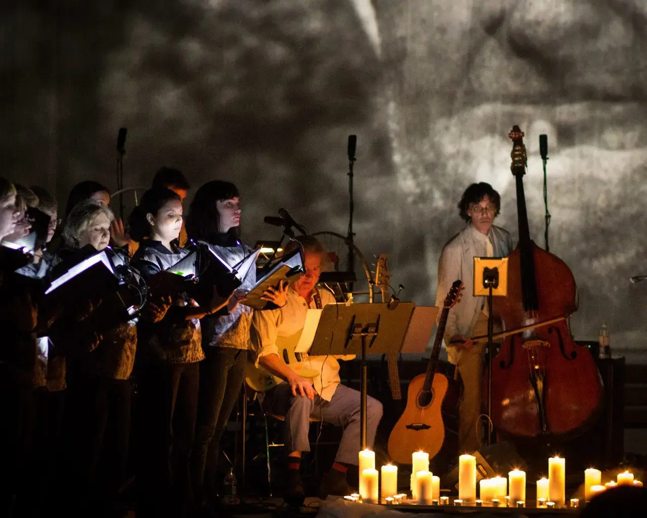 Mendelssohn Club of Philadelphia performing Julia Wolfe&#39;s Anthracite Fields at the Philadelphia Episcopal Cathedral. Photo by Derek Smythe.