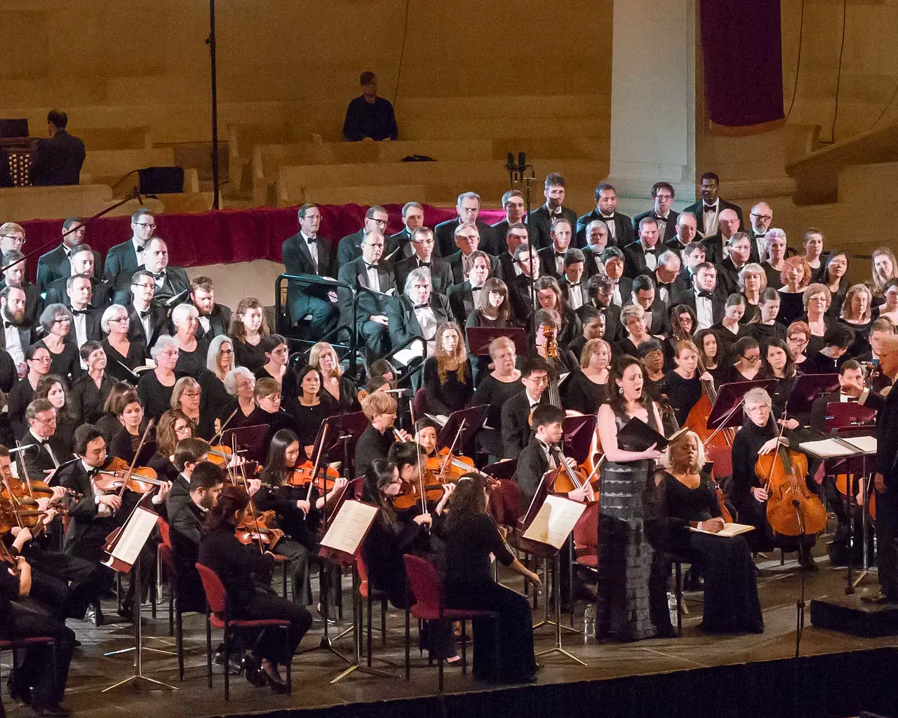 The Mendelssohn Club of Philadelphia performing St. Matthew Passion. Photo by Sharon Torello.