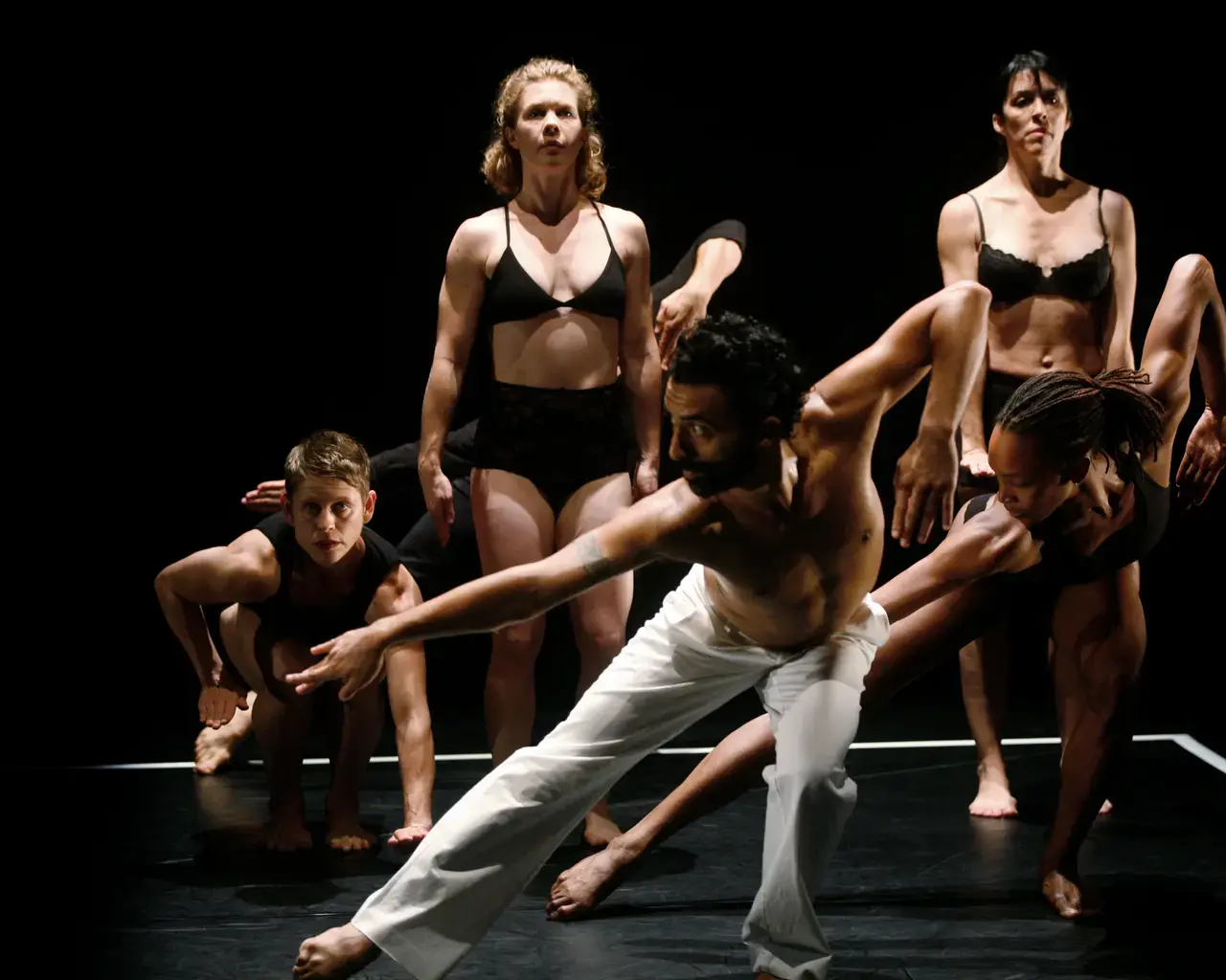 Bill T. Jones/Arnie Zane Dance Company&#39;s Body Against Body. Photo by Julieta Cervantes.