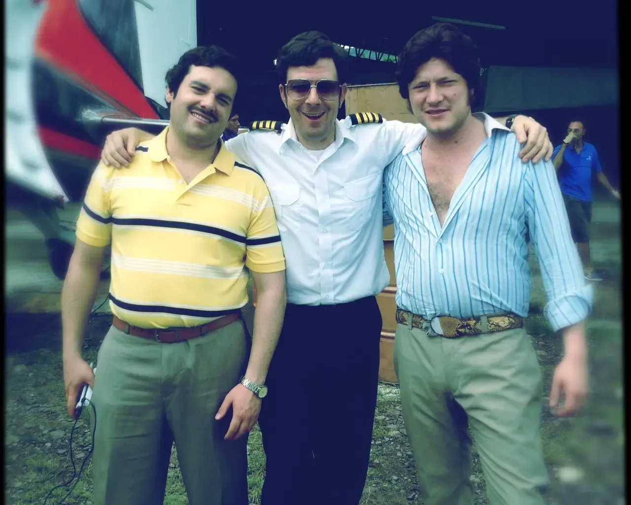 On the set of Colombian telenovela Alias El Mexicano. Photo by Thaddeus Phillips.