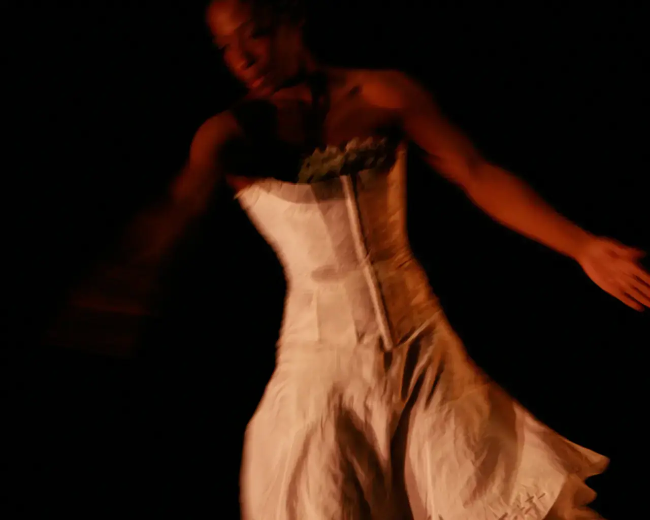 Tania Isaac performing in 2007.