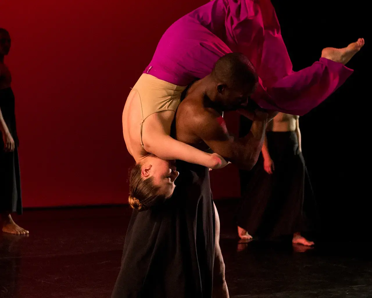 Dance Iquail. Photo by Rachel Neville. Pictured: Iquail Shaheed, Allison Sale, and company.