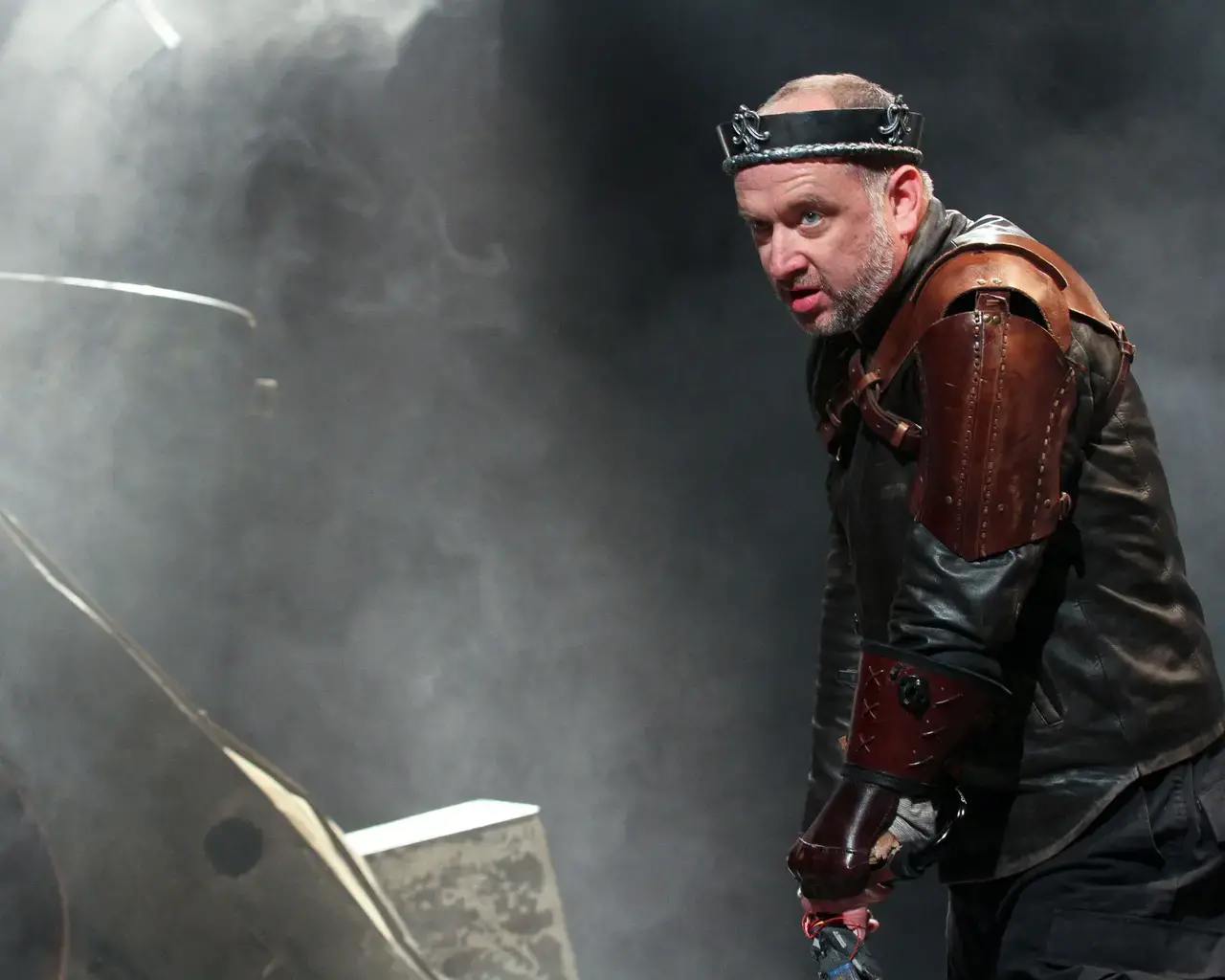 Pete Pryor in Richard III&nbsp;(2016). Photo by Paola Nogueras.