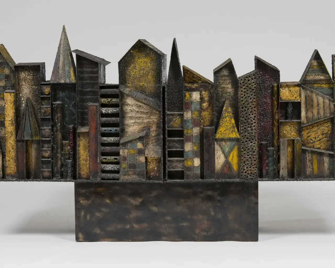 Paul Evans (1931–87), Cabinet (Skyline Cabinet), ca. 1966. Welded and patinated steel, colored pigments, and brass; 30 1/4 x 75 x 18 5/8 inches. Conn Family Trust. Photo by Jason Wierzbicki. 