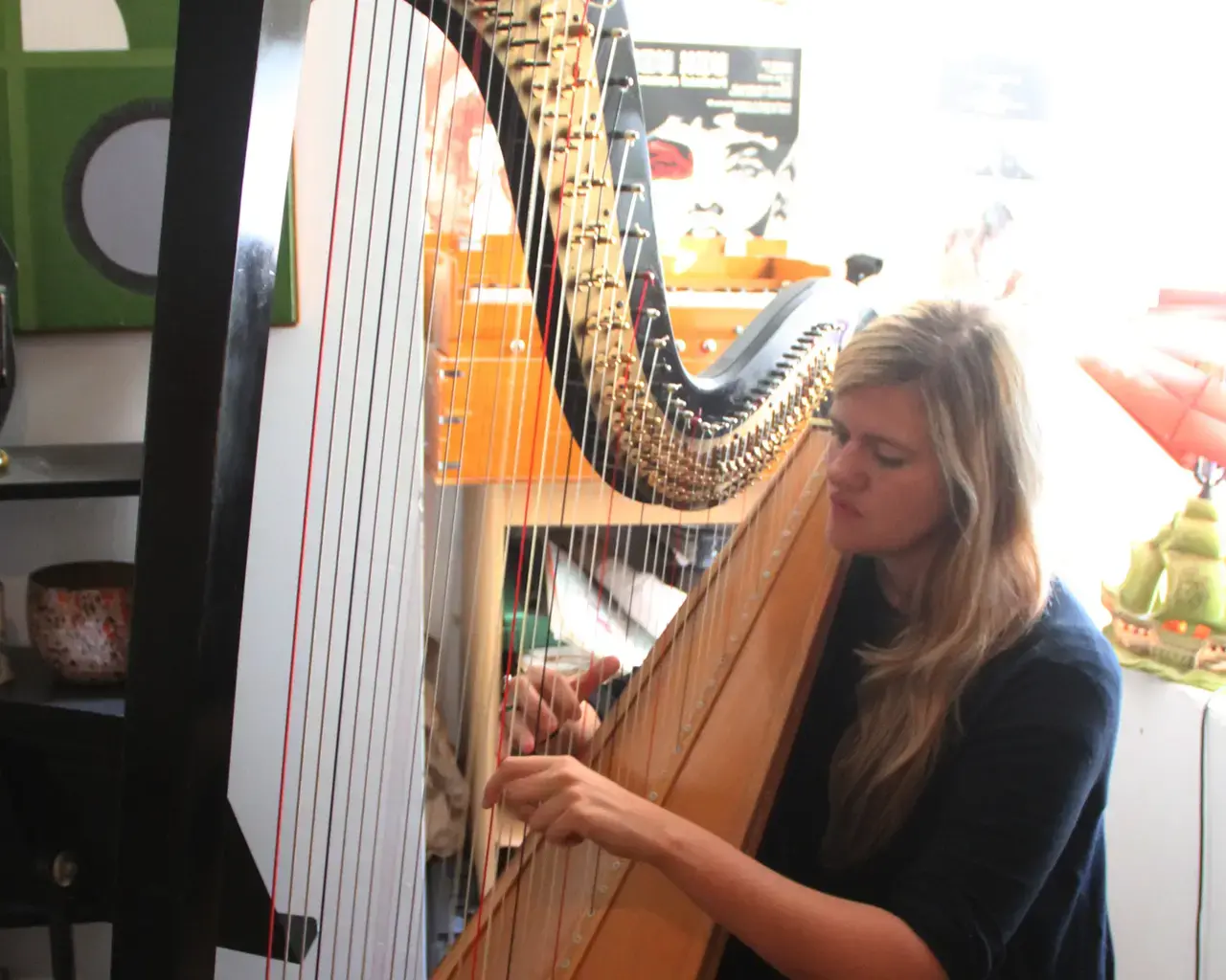 Mary Lattimore. Photo by Urszula Pruchniewska.