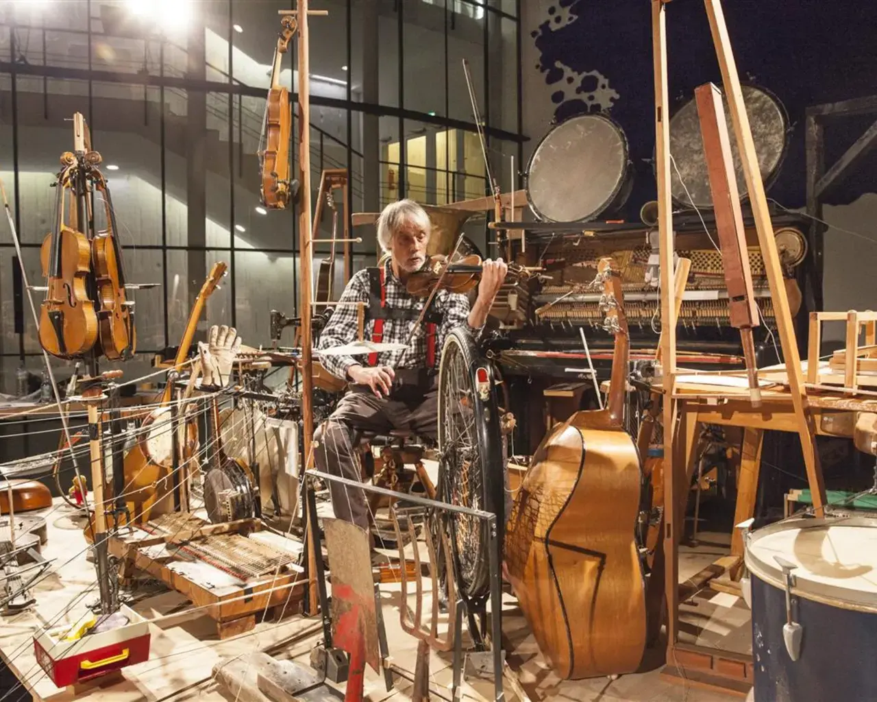 Mauricio Kagel, Zwei Mann Orchester, installation shot. Photo courtesy of Bowerbird.