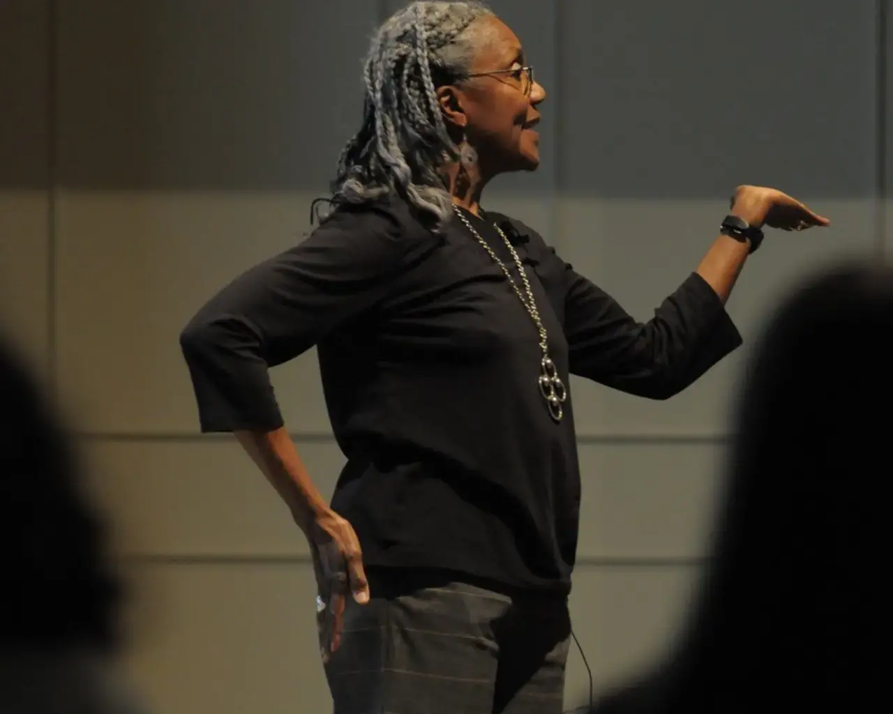 Brenda Dixon Gottschild presenting at Dickinson College, 2009. Photo courtesy of the artist.