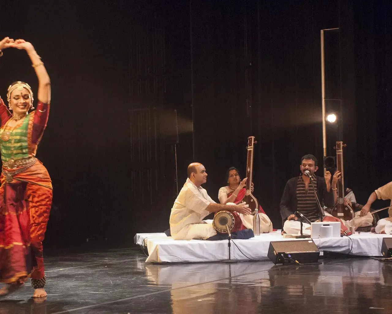 Priyadarsini Govind and T. M. Krishna in Saayujya. Photo by S. Hariharan. Courtesy of Sruti.