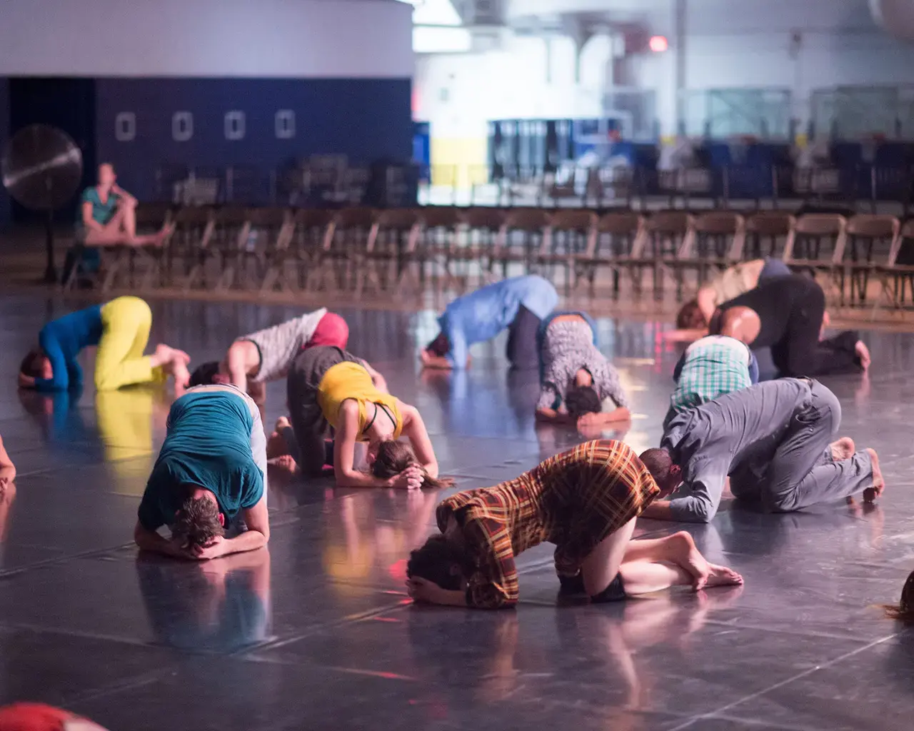 Levée des conflits, Boris Charmatz, Drexel University Armory, 2016. Photo by JJ Tiziou.