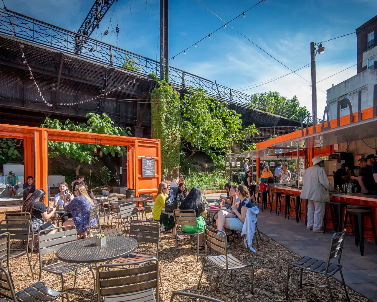 The PHS Pop Up Garden at the Viaduct Rail Park. Photo by Rob Cardillo.