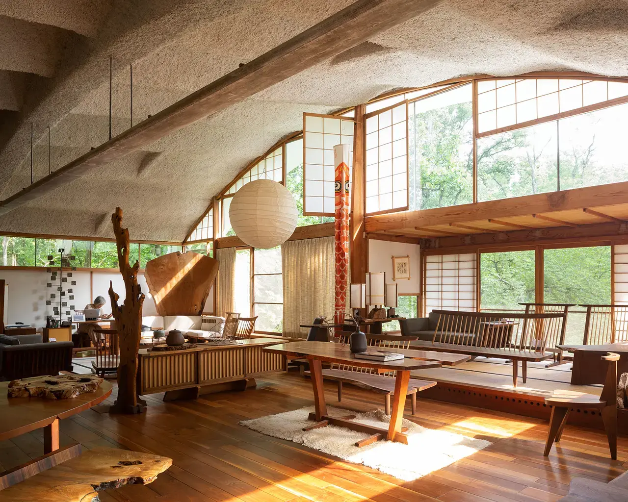 George Nakashima Woodworkers, New Hope, Pennsylvania. Photo by Elizabeth Felicella, courtesy of the Japan America Society of Greater Philadelphia.