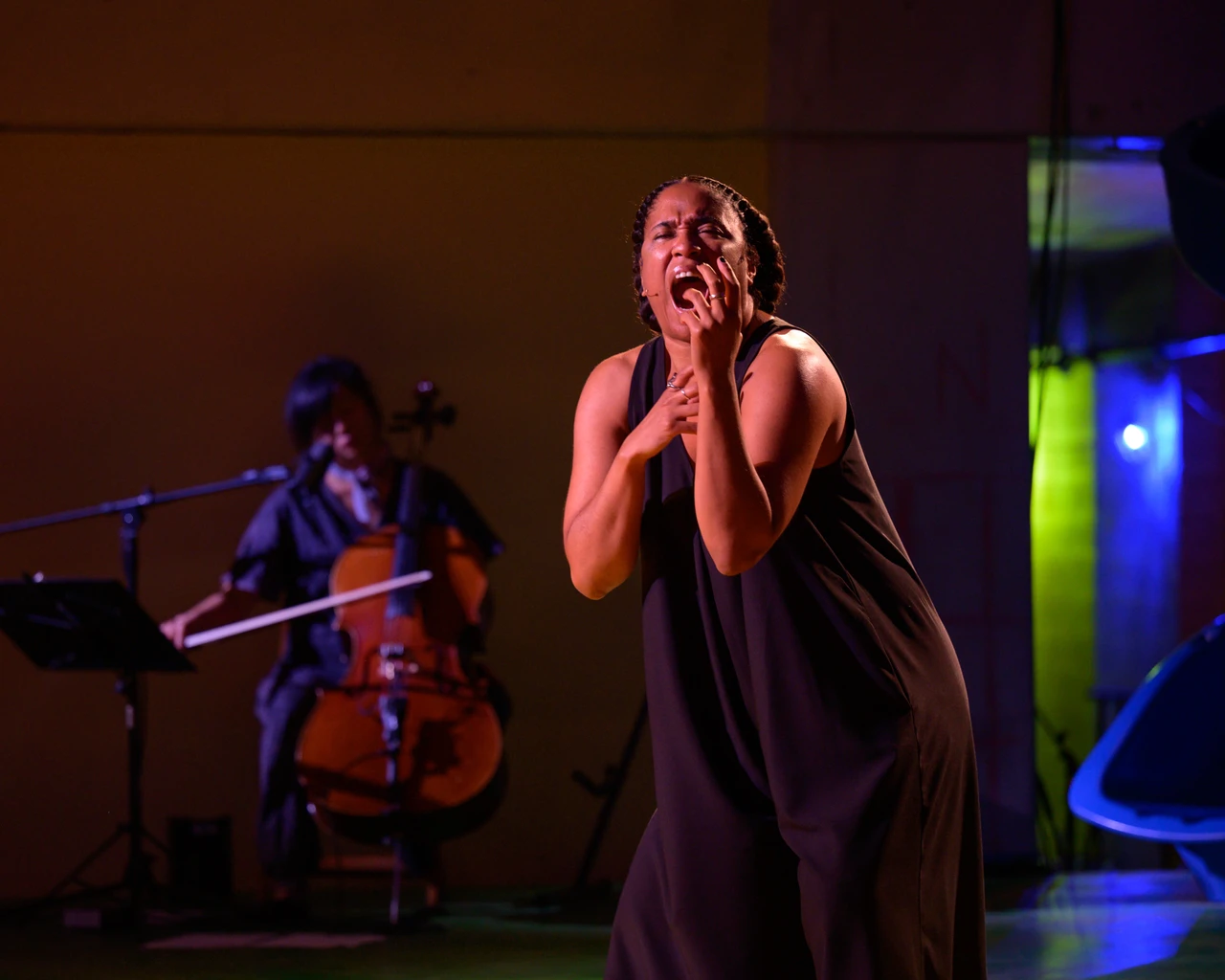 Pew Fellow Shavon Norris, The Croning, pictured with cellist Mel Hsu. Photo by Johanna Austin.