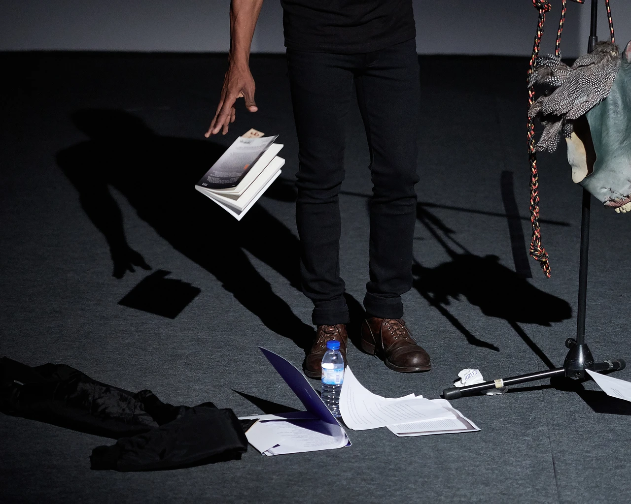 Pew Fellow Ralph Lemon, RANT #2, 2019, Forum do Futuro, Porto, Portugal. Photo by Jose Caldeira.