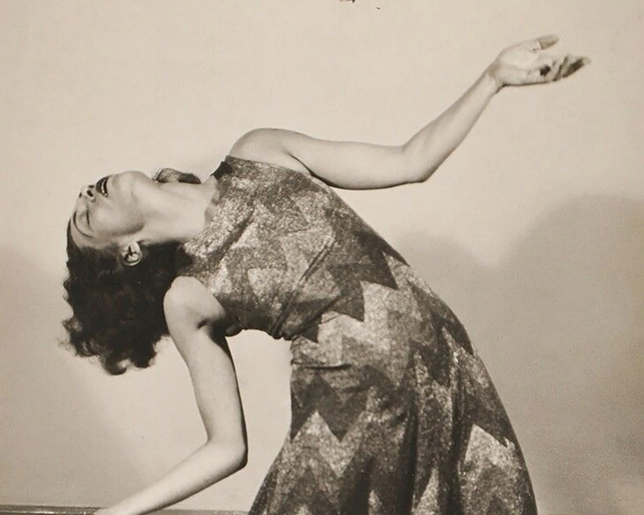 Mary Wigman, identified as a solo dance from both Der Weg (1932) or Dance in the Stillness from Autumnal Dances (1937). Photo by Albert Renger-Patzsch.