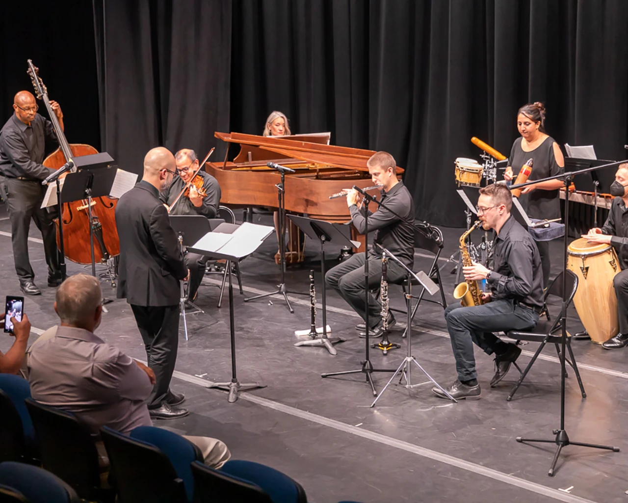 Orchestra 2001 performs ¡CONEXIONES! Mexico on Cinco de Mayo 2019 at Teatro Esperanza, spotlighting the music of Mexican composers, including the world premiere of Transcending Walls by Francisco Cortés-Álvarez. Photo courtesy of Orchestra 2001.&nbsp;