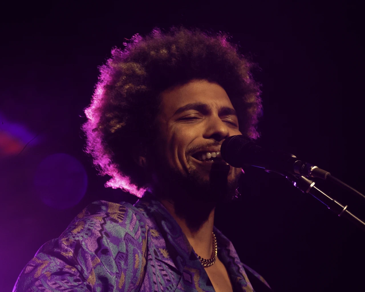 Devon Gilfillian, collaborator on WXPN's Declarations of Independents, in performance at the Brooklyn Bowl, Philadelphia, September 2023&nbsp;. Photo by Melissa Simpson.&nbsp;&nbsp;
