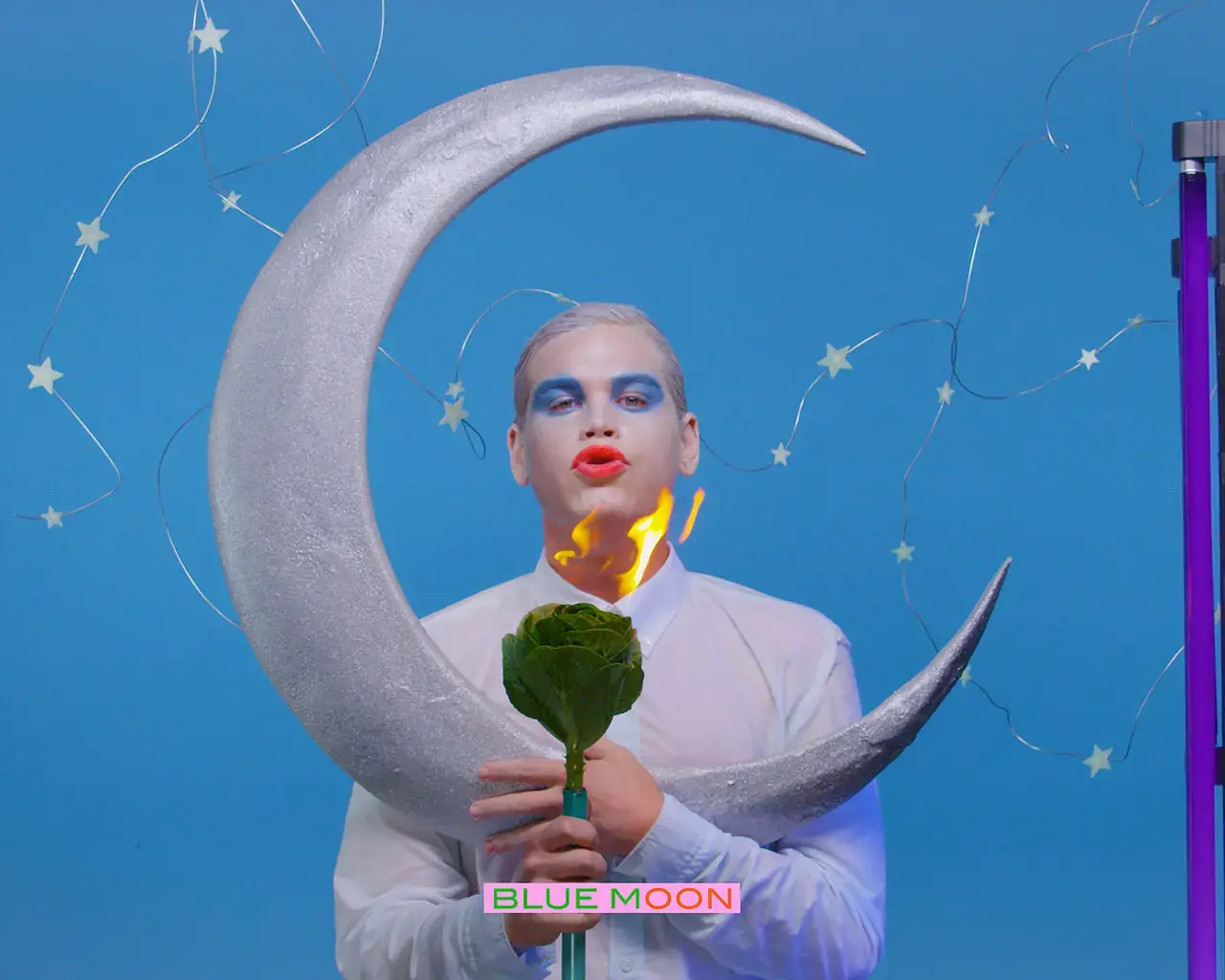 Alex Da Corte, Blue Moon, 2017, standard digital video (video still). Photo courtesy of the artist.