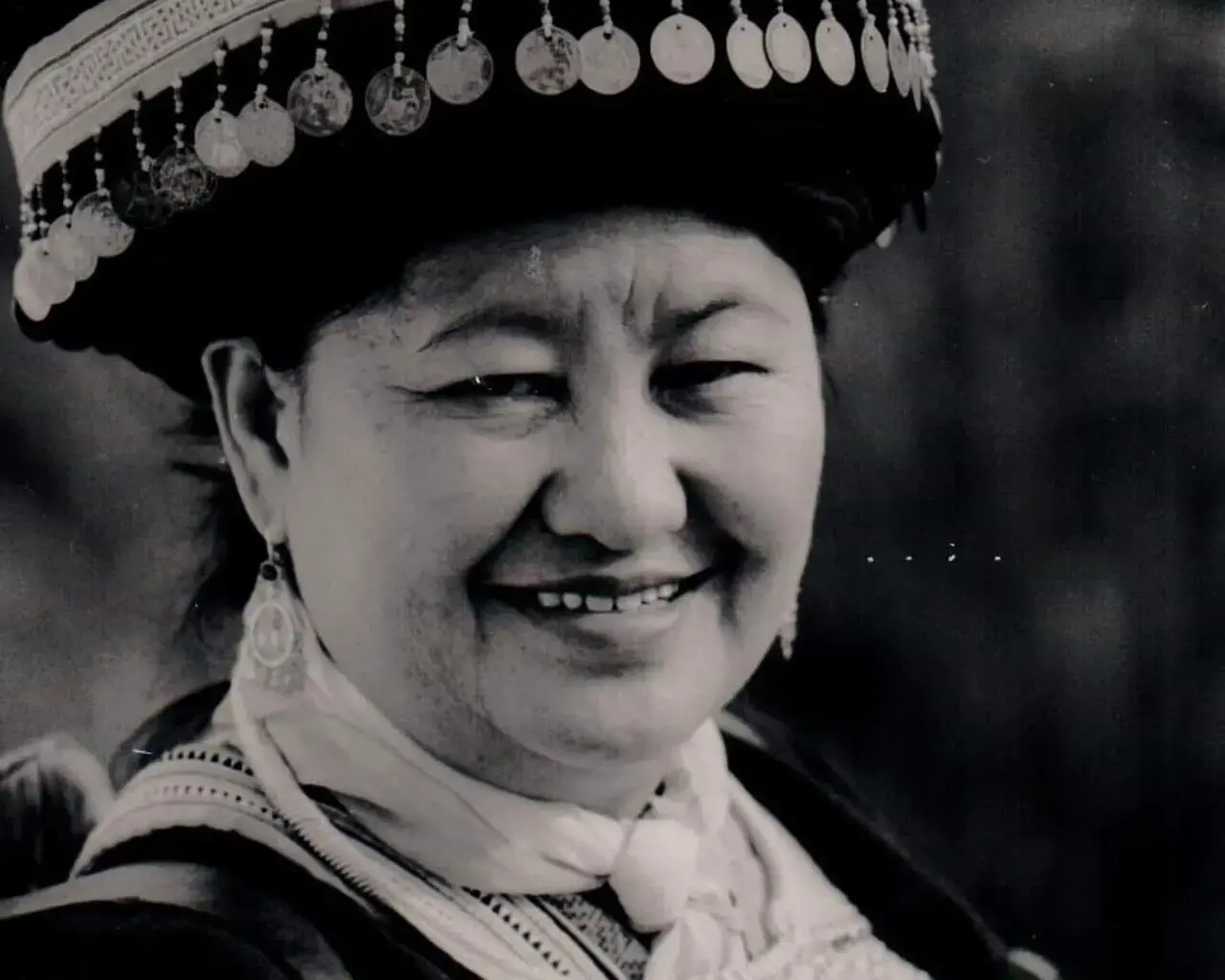 Pang Xiong Sirirathasuk Sikoun, Pew Fellow. Photo courtesy of&nbsp;the Philadelphia Folklore Project Archives.