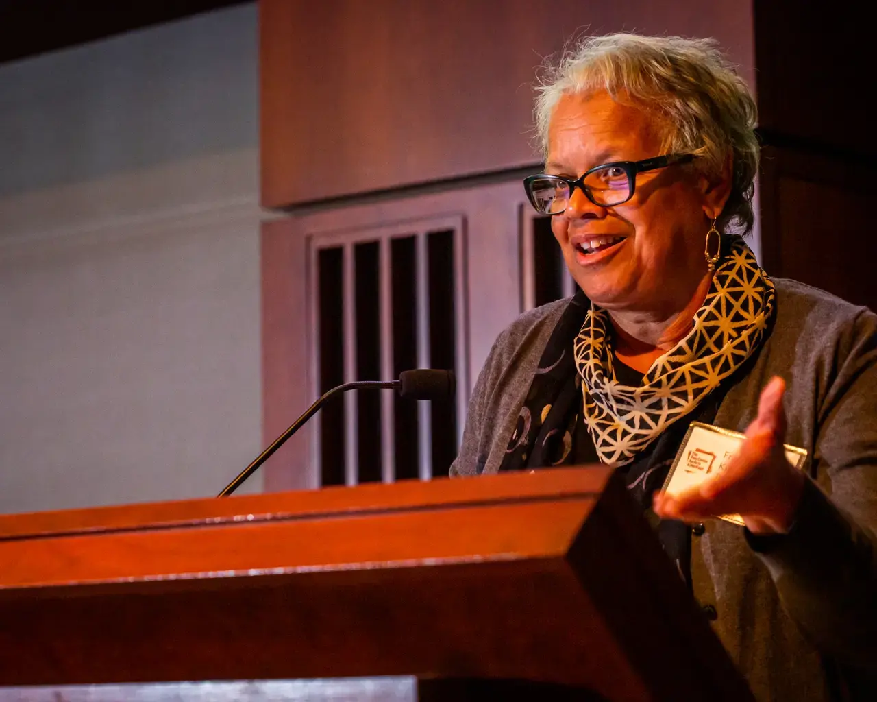 Frazierita Klasen, Vice President, The Philadelphia Program, The Pew Charitable Trusts, gives opening remarks. Photo by Ashley Smith of Wide Eyed Studios.