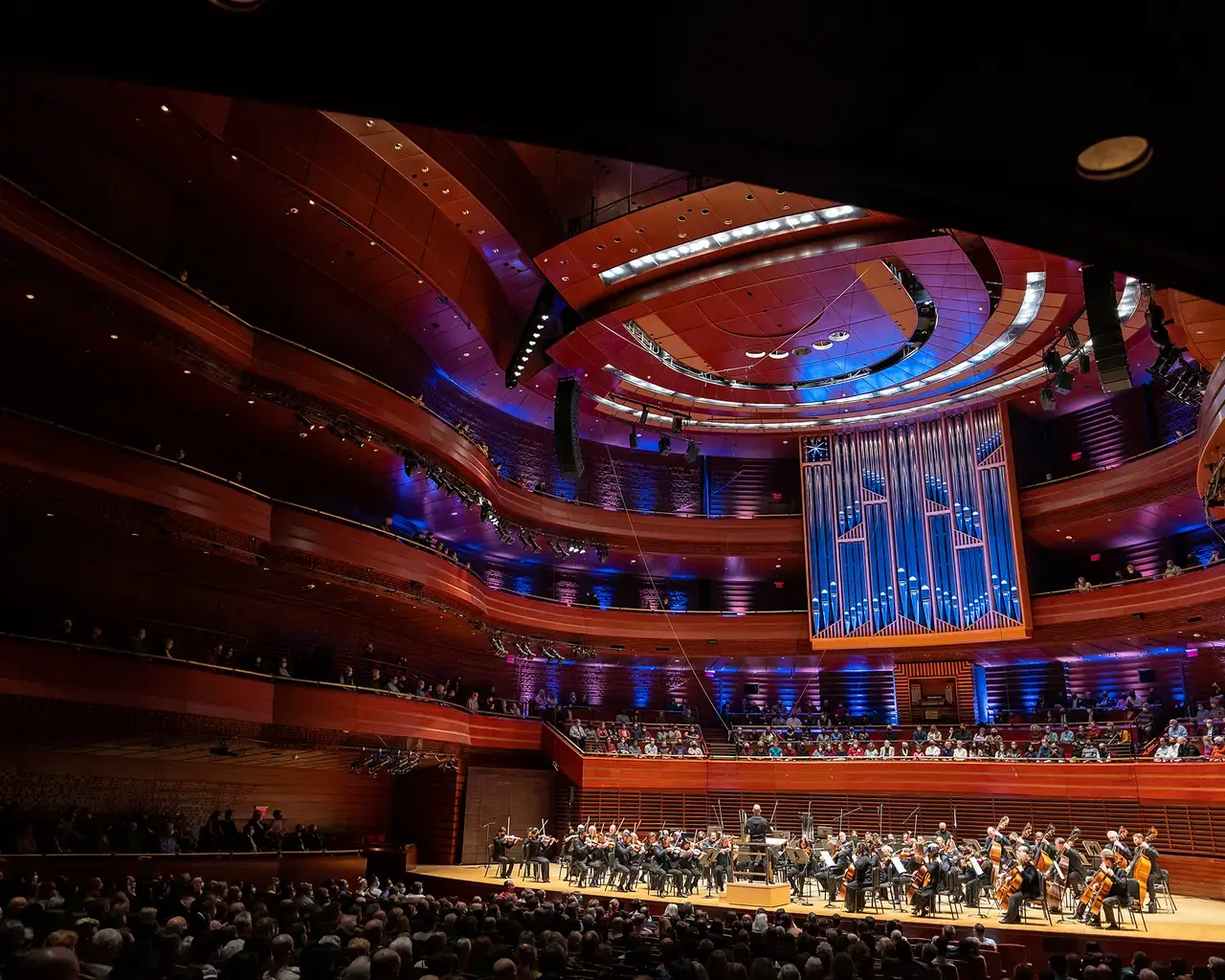 Yannick Nézet-Séguin with The Philadelphia Orchestra. Photo by Chris Kendig.