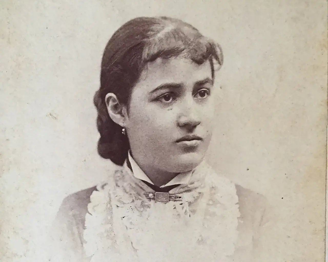 Portrait of Minerva Parker Nichols, ca. 1880. Image courtesy of the collection of Carrie Baker.&nbsp;