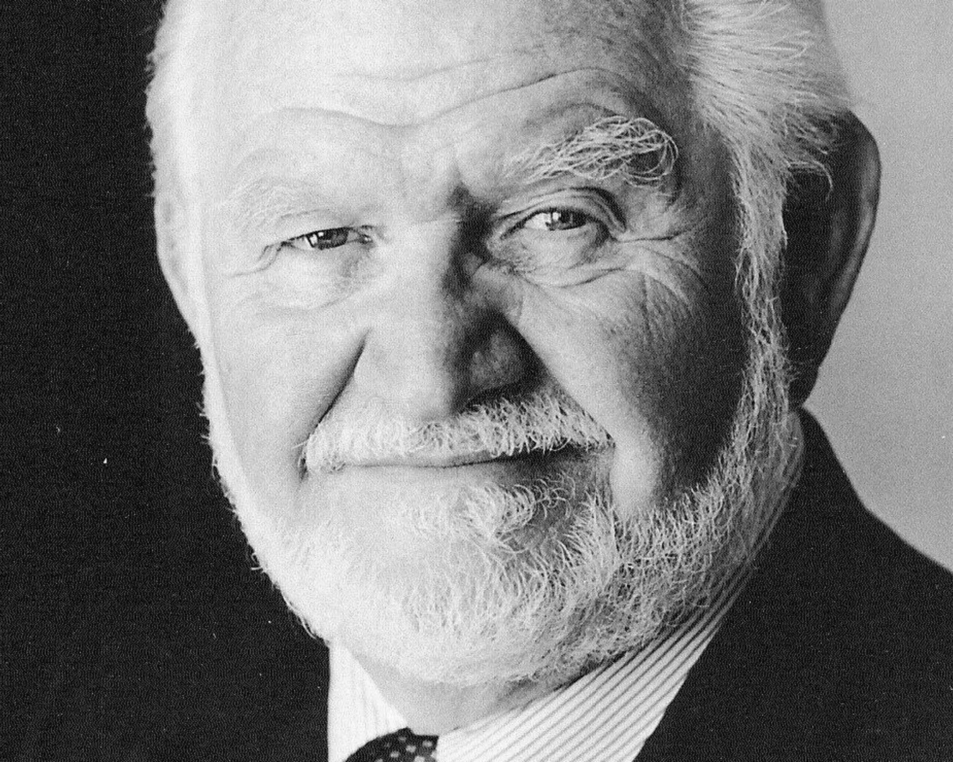 Robert Prosky.
