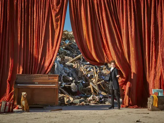 Martha McDonald performs Songs of Memory and Forgetting&nbsp;as part of RAIR: Live at the Dump. Photo by Mike Persico.