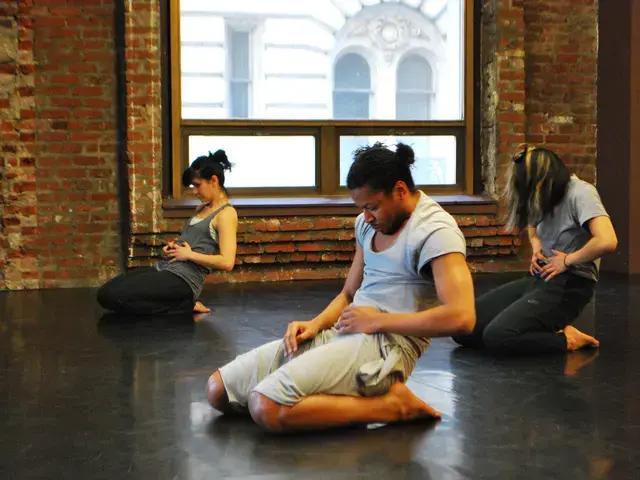 Maria Urrutia, Jumatatu Poe, and Kristel Baldoz in rehearsal for Reggie Wilson&rsquo;s Stamped Stomped Stumped. Photo by Maureen Wellner.