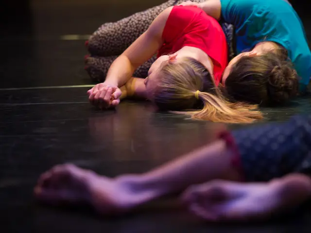 Rehearsal for Then by Group Motion Dance Company and Susan Rethorst. Photo by Jacques-Jean Tiziou.