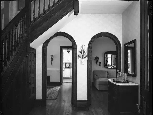 Millwood Justice Residence, designed by Minerva Parker Nichols, Narberth, PA. Photo by Elizabeth Felicella.