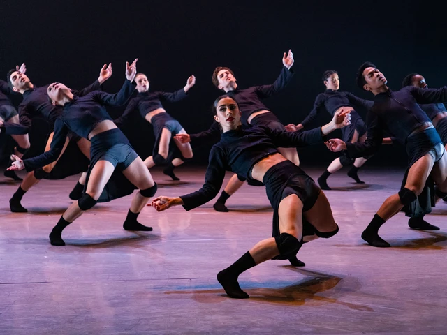 BalletX company performs choreographer Jennifer Archibald’s Maslow’s Peak, 2024. Photo by Whitney Browne, courtesy of BalletX.&nbsp;