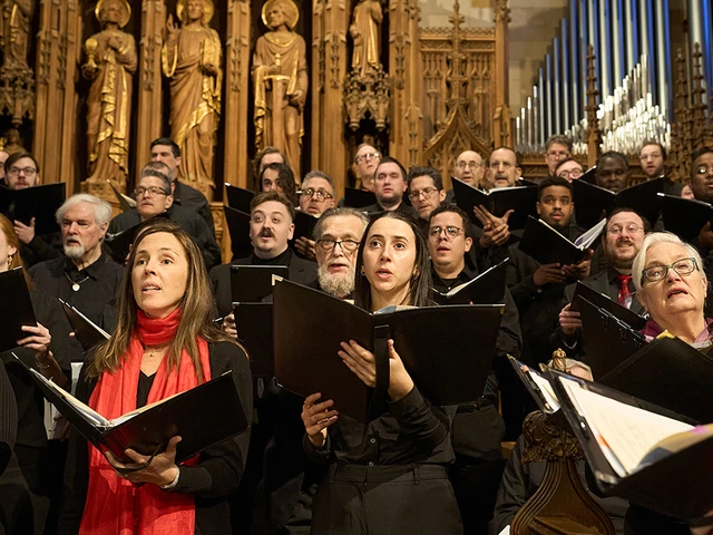 Mendelssohn Chorus of Philadelphia, A Feast of Carols. Photo by Torello Productions.&nbsp;