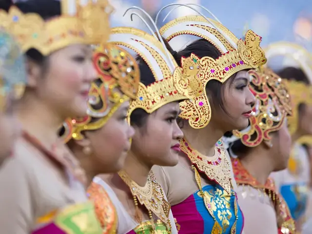 Dance troupe from Modero Dance, founded by Indonesian dance artist Sinta Penyami Storms. Photo courtesy of Modero Dance.