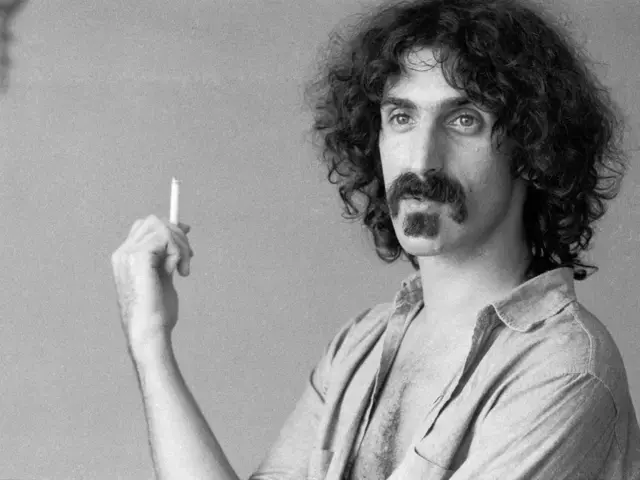 Frank Zappa, London, 1973. Photo by Michael Putland.