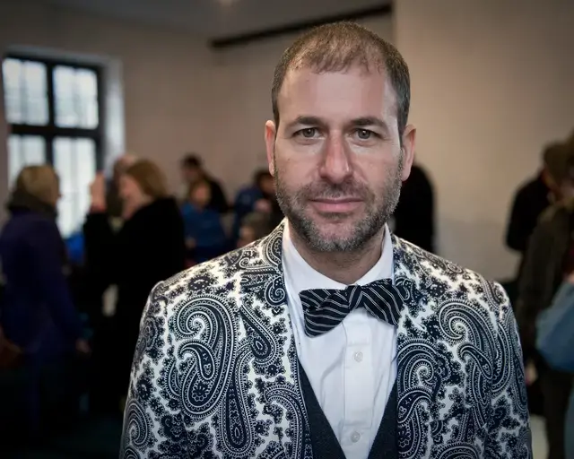 Kenneth Goldsmith, The 1703 Weather Diary of Thomas Appletree, 2012. Photo by Colin Davison, courtesy of the AV Festival.