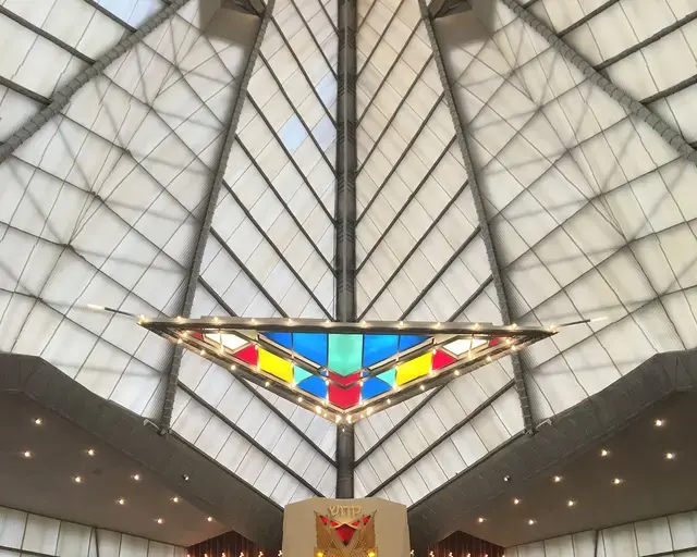 Beth Sholom Synagogue interior from the rear of the Sanctuary. Photo by Helene Mansheim.