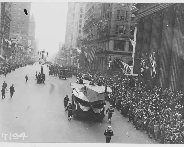 "Spit Spreads Death: The Influenza Pandemic of 1918-19 in Philadephia," 4th Liberty Loan Parade, 1918, Collection of Naval History and Heritage Command, Washington, D.C. Photo courtesy of The College of Physicians/Mütter Museum.