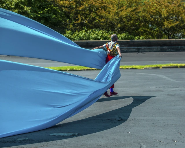 Nichole Canuso Dance Company, The Garden: Invisible Branches, 2021, Philadelphia Museum of Art, Philadelphia, PA. Photo by Christopher Ash.