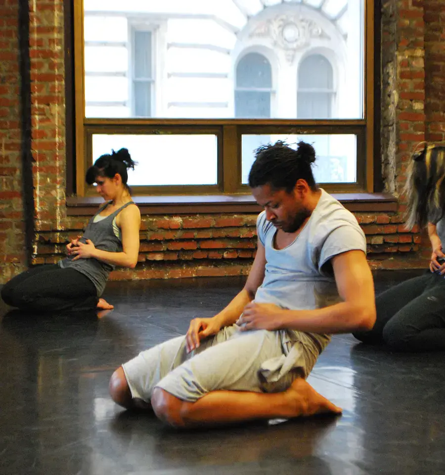 Maria Urrutia, Jumatatu Poe, and Kristel Baldoz in rehearsal for Reggie Wilson&rsquo;s Stamped Stomped Stumped. Photo by Maureen Wellner.