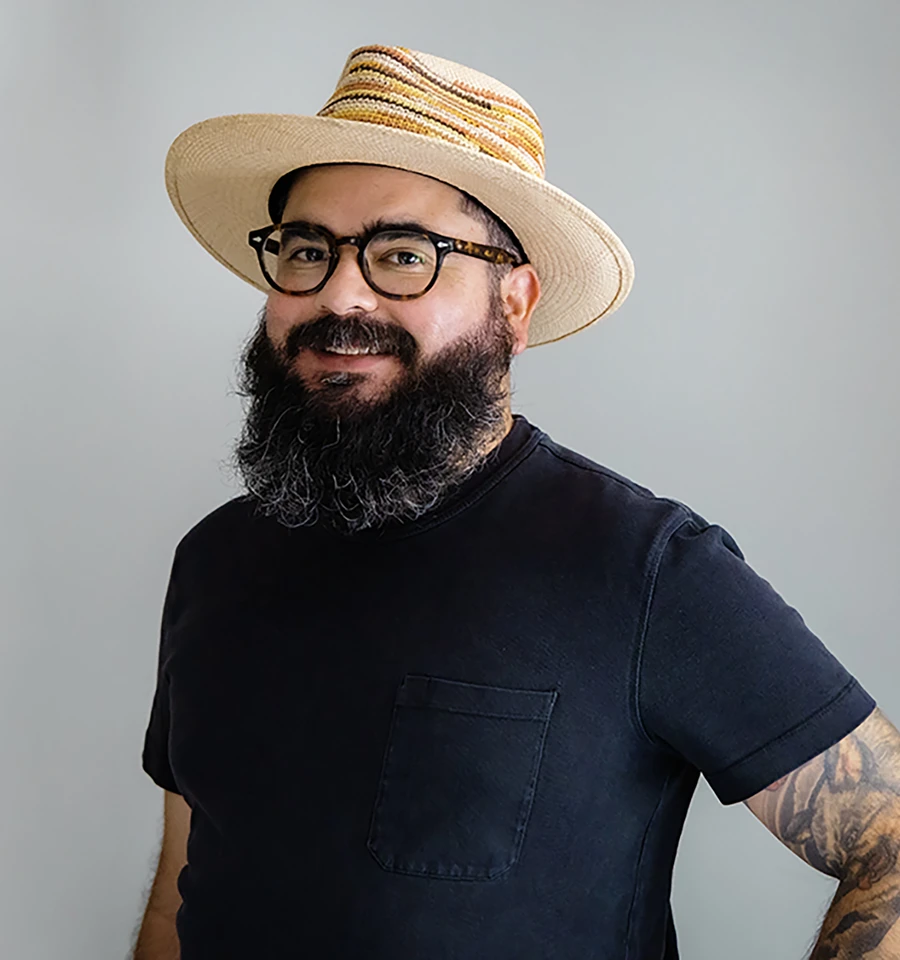 Raúl Romero, 2024 Pew Fellow. Self-portrait, courtesy of the artist.